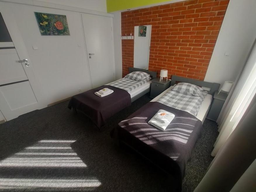 Rj Hotel 帕比亚尼采 外观 照片