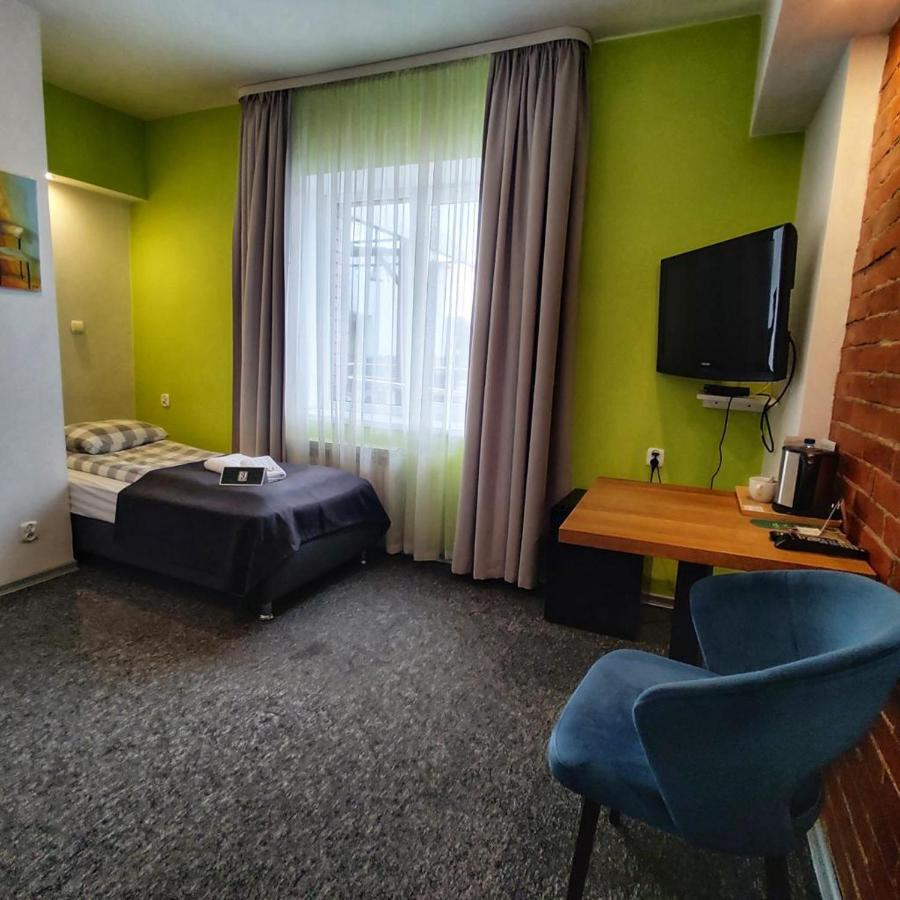 Rj Hotel 帕比亚尼采 外观 照片