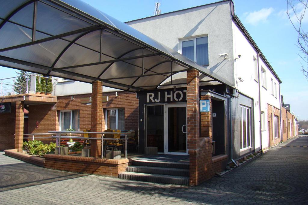 Rj Hotel 帕比亚尼采 外观 照片
