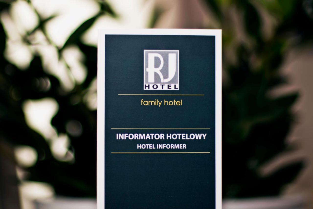 Rj Hotel 帕比亚尼采 外观 照片